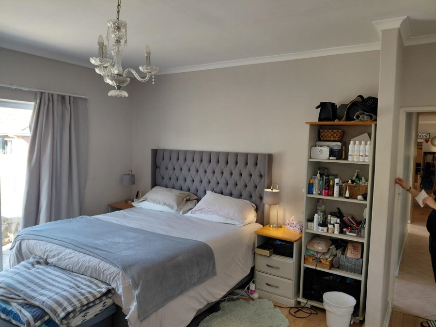 To Let 4 Bedroom Property for Rent in Durbanville Western Cape